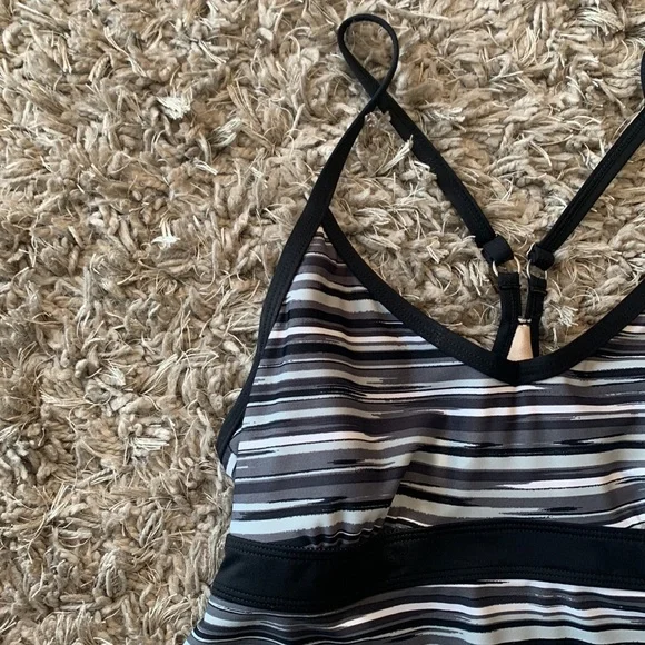 ATHLETA Shorebreak V Neck Dress - Picture 4 of 12